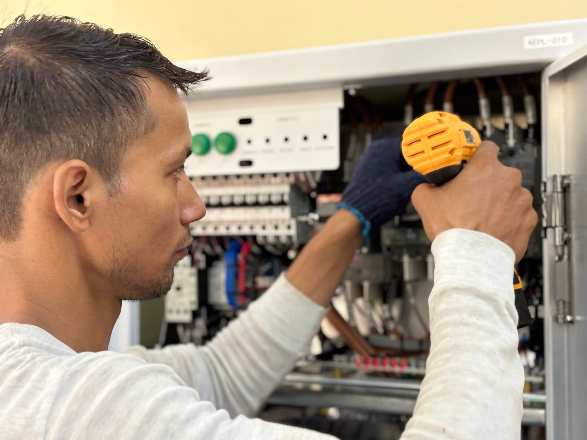 Electricians marketing